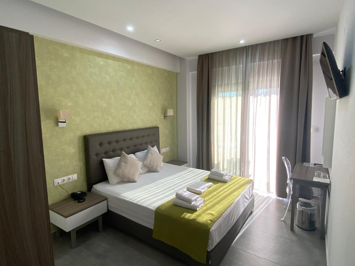 يميناريا Patiras Deluxe B&B المظهر الخارجي الصورة