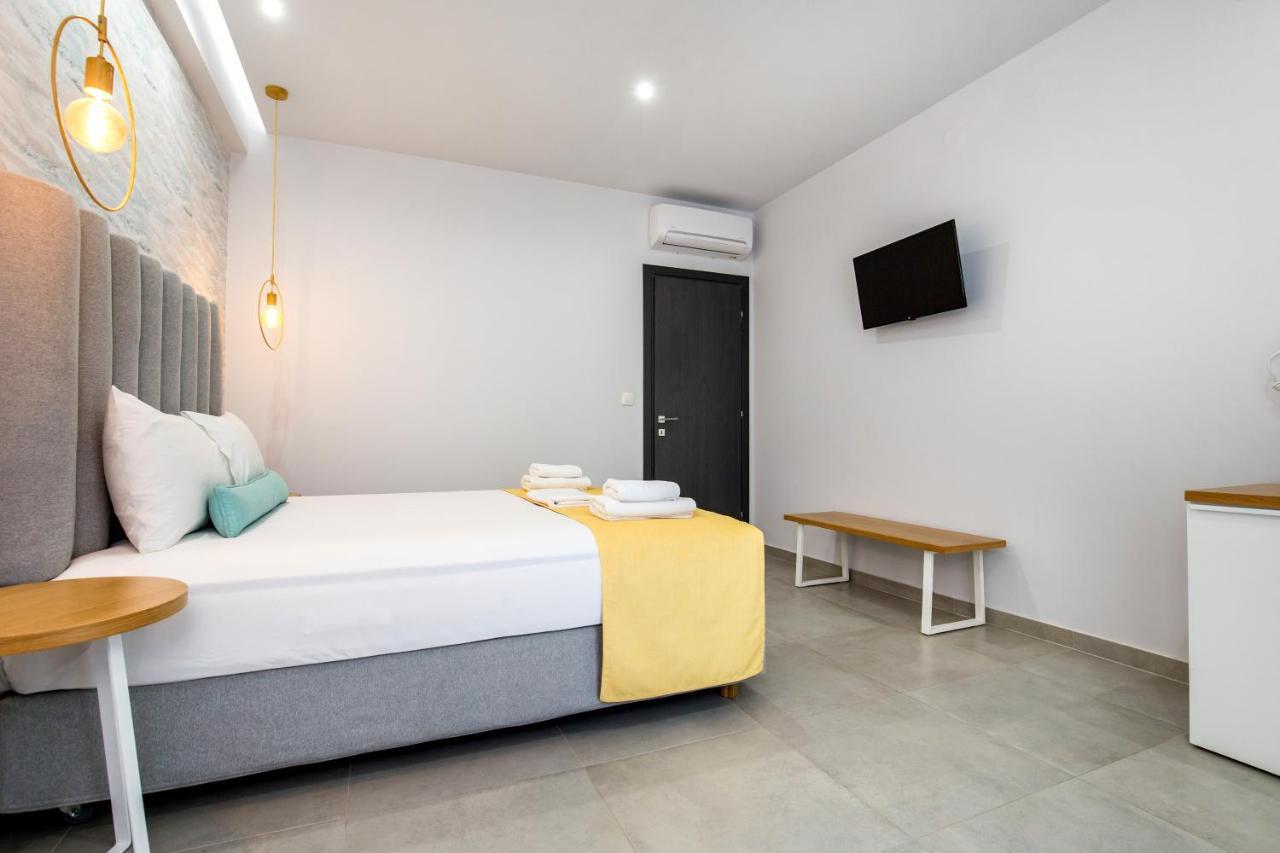 يميناريا Patiras Deluxe B&B المظهر الخارجي الصورة
