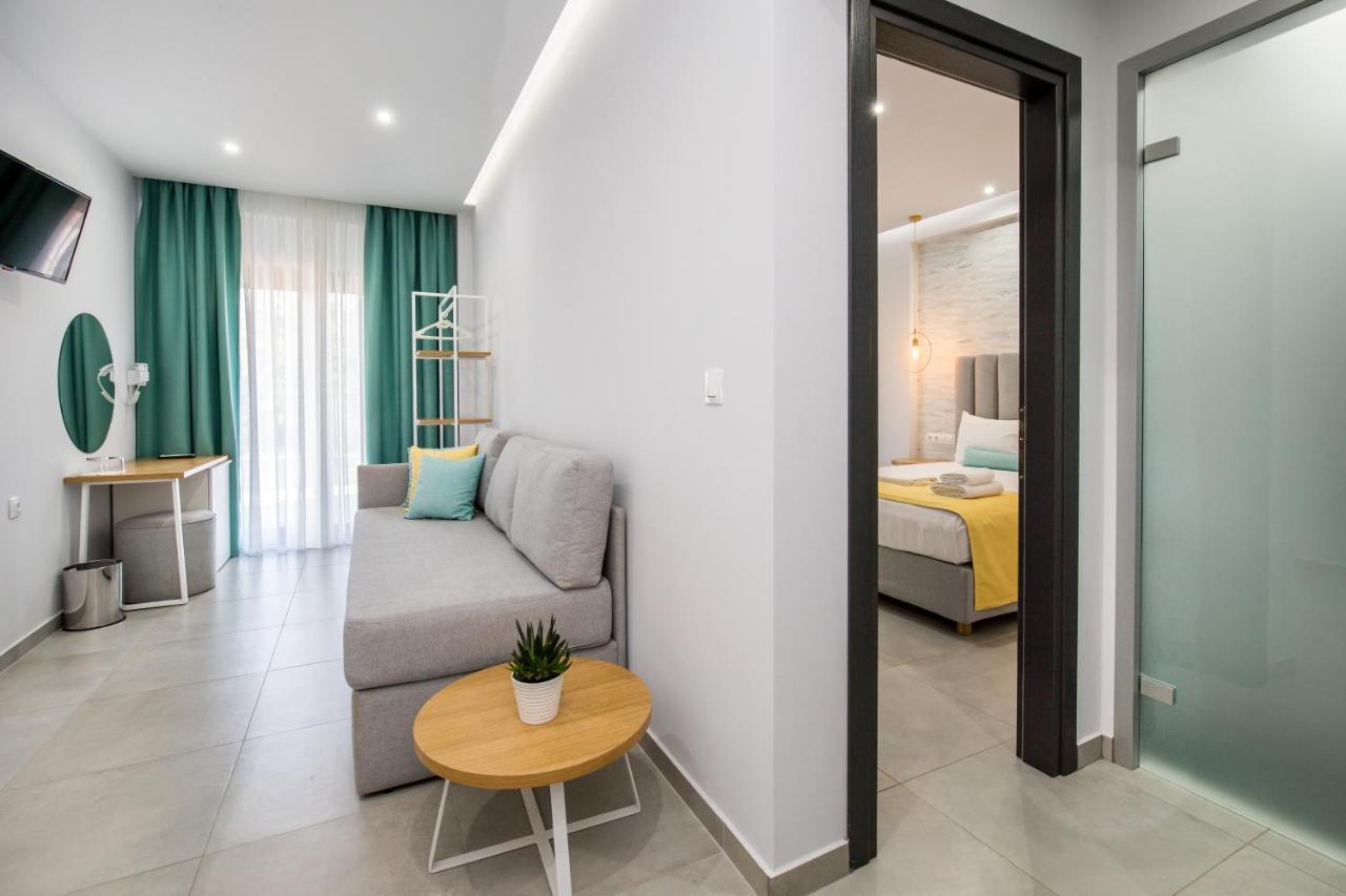 يميناريا Patiras Deluxe B&B المظهر الخارجي الصورة