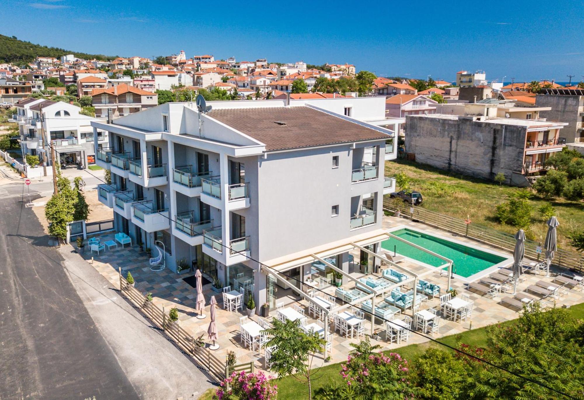 يميناريا Patiras Deluxe B&B المظهر الخارجي الصورة
