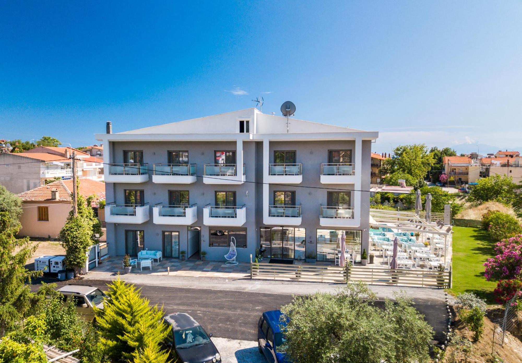 يميناريا Patiras Deluxe B&B المظهر الخارجي الصورة