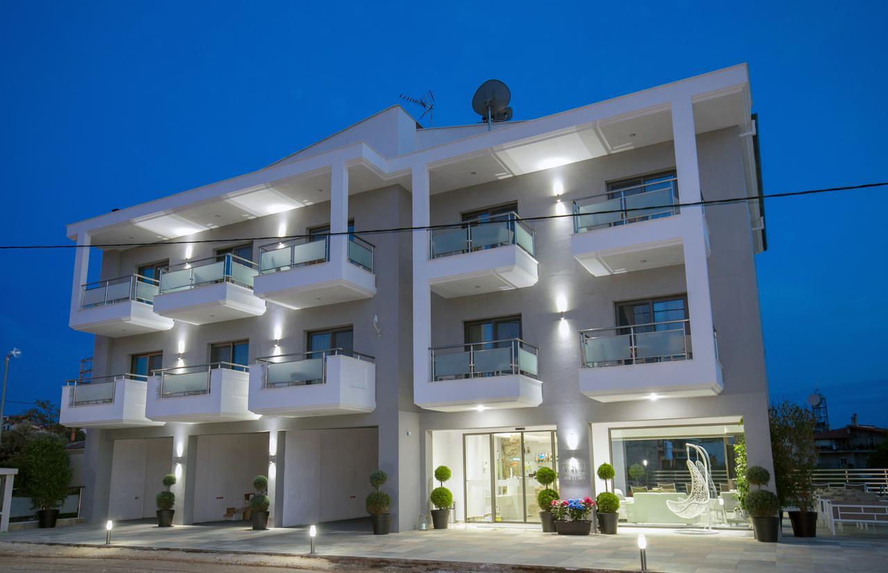 يميناريا Patiras Deluxe B&B المظهر الخارجي الصورة