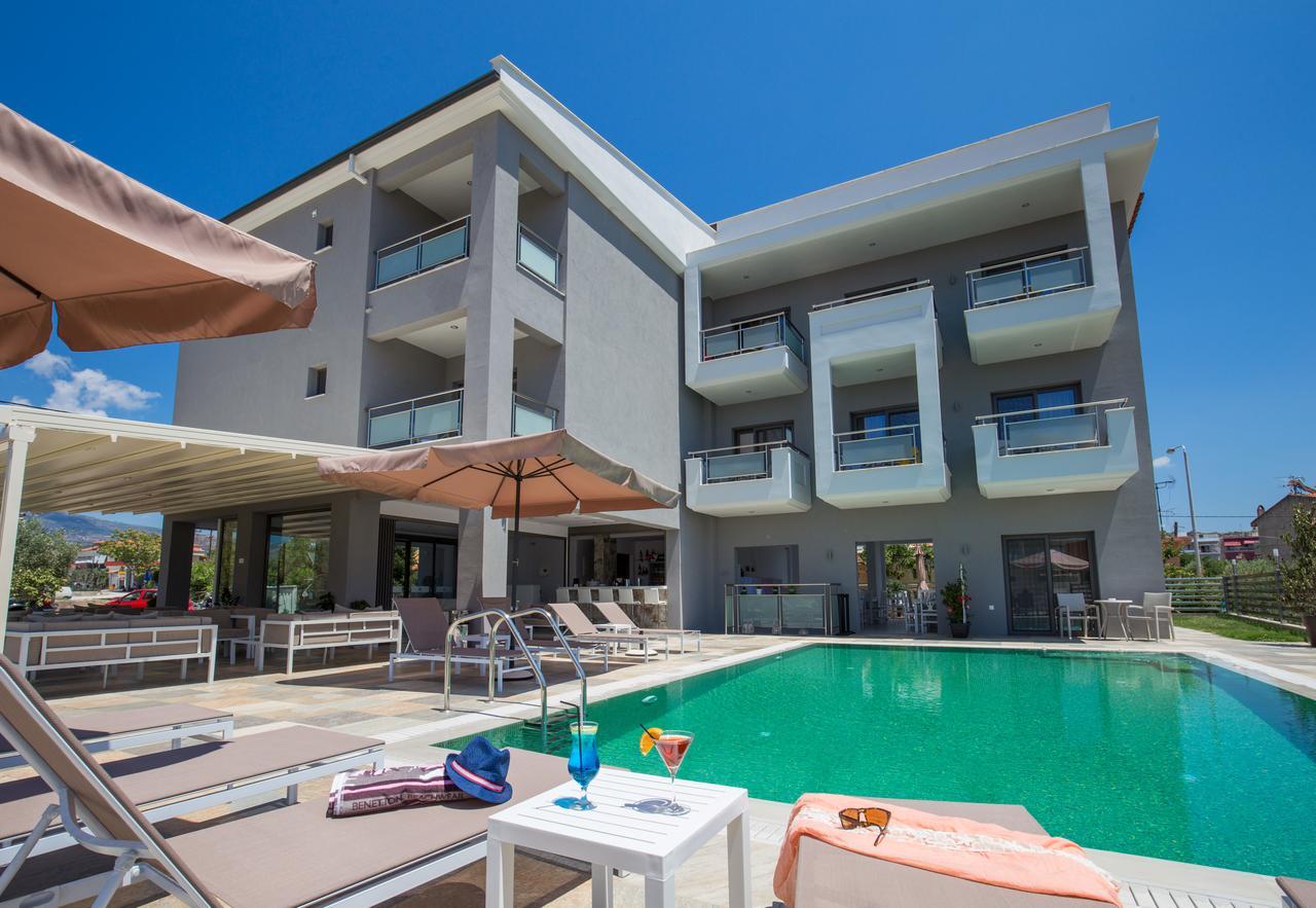 يميناريا Patiras Deluxe B&B المظهر الخارجي الصورة