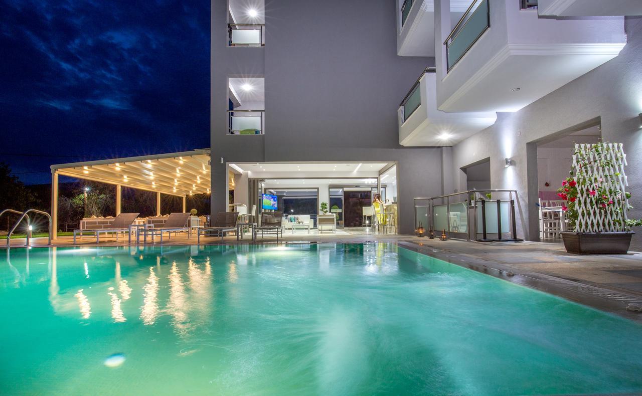 يميناريا Patiras Deluxe B&B المظهر الخارجي الصورة